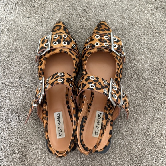 Steve Madden Leopard Buckle Flats - Picture 3 of 3